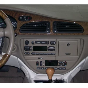 Marco 2DIN Ford Focus 1998 2005, Fiesta 1996 2002, Mondeo, 1996 2003, Transit, Cougar, Puma, Jaguar S Type 98 01