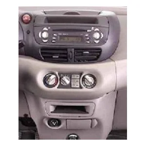 Radio Nissan Almera Tino año 2001 2004