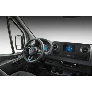 Este interface permite añadir cámara trasera y delantera al equipo de origen, Mercedes Sprinter, año 2018