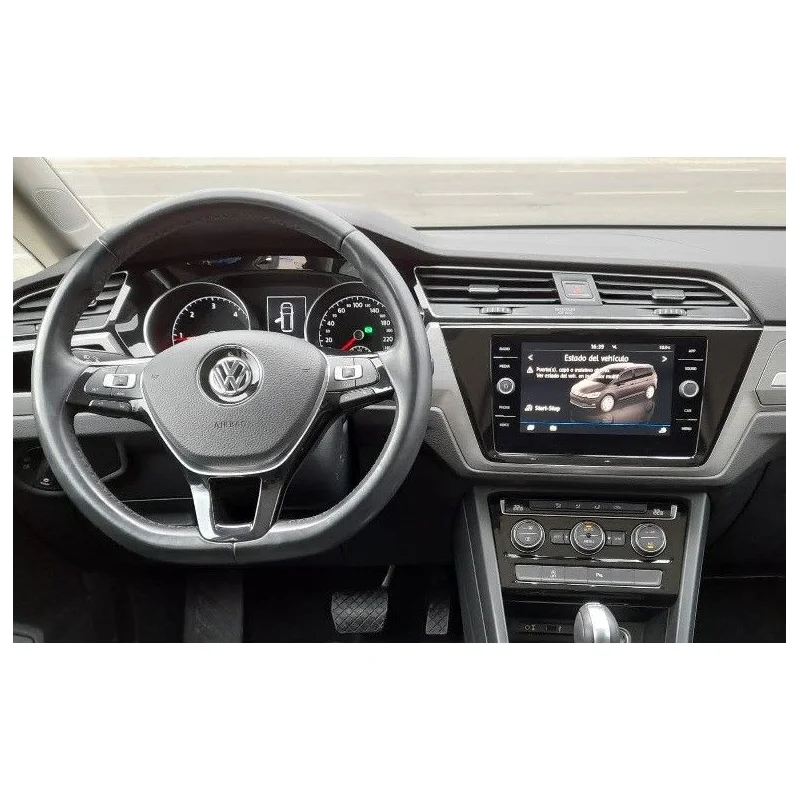 Volkswagen Touran, año 2016