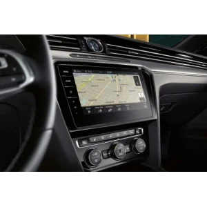 Sistema de navegación Volkswagen Discover Pro con pantalla de 9.2"