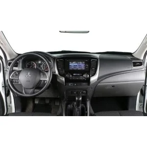 Frontal radio Mitsubishi L200, año 2015