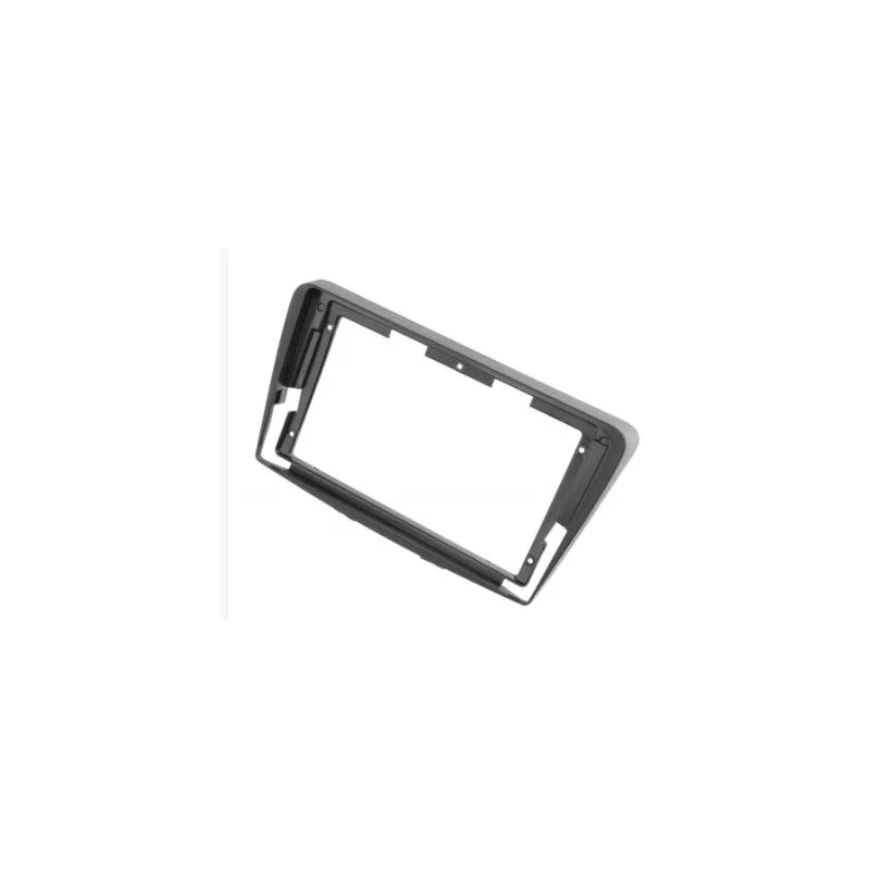 Marco frontal para pantalla 9" Suzuki Baleno 2016 presente