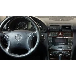 Radio original Mercedes Clase C W203 año 2005