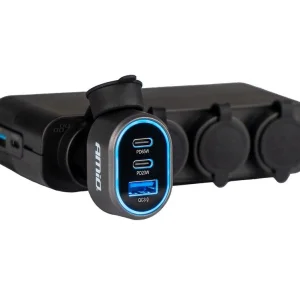 Cargador de cárga rápida en coche, con 2xUSB C y 1xUSB, potencia máxima 85W