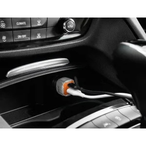 Cargador en coche, con 1xUSB C y 1xUSB, potencia máxima 38W