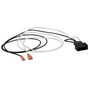 Cableado que permite conexión entre altavoces renovados a los de serie, Toyota y Suburau.