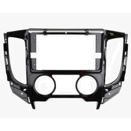 Marco para pantalla de 9" Mitsubishi L 200 años 2015 2022, con clima manual.