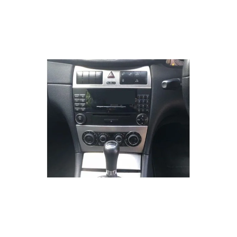 Radio OEM en Mercedes Benz