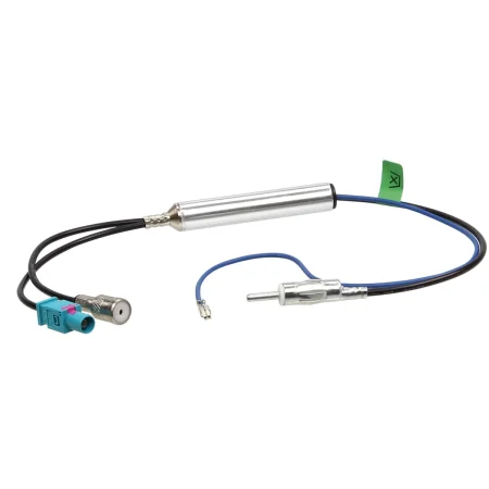 Adaptador de antena para Audi con alimentación phantom, conectores ISO y Fakra a DIN y cable azul de +12V.
