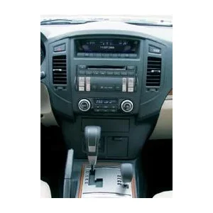 Radio OEM Mitsubishi Montero 2007
