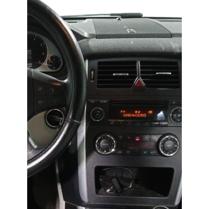 Mercedes W169, W245, Modelos CON botones sensor de parking de origen calefacción asientos.