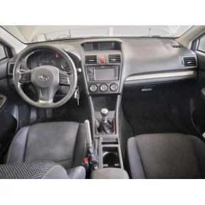 Interior Subaru Subaru Forester XV antes instalacion