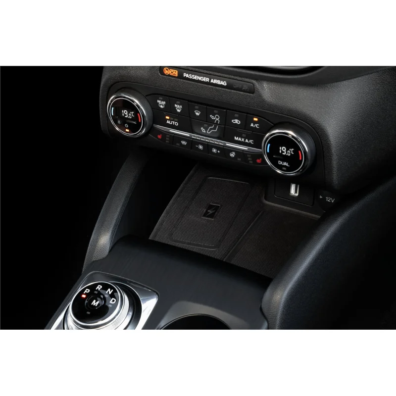 instalación cargador inalámbrico 10W para Ford Focus DEH 2018 a 2025