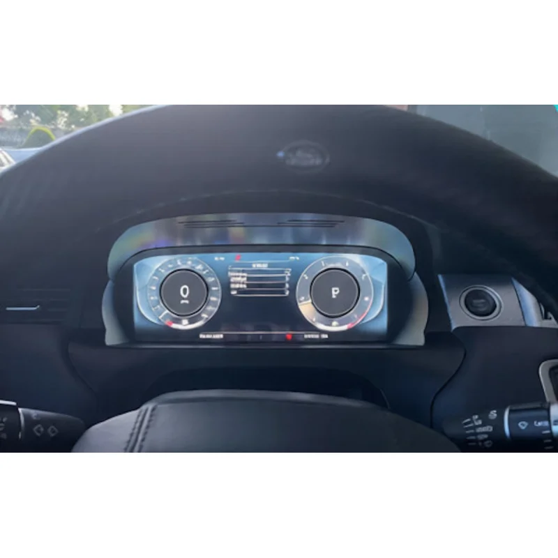 Ejemplo de instalación Plug and Play del cuadro digital en taller autorizado para Range Rover Evoque