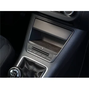 Resultado instalación de cargador inalámbrico INBAY 10W para Volkswagen Tiguan I y Golf Plus