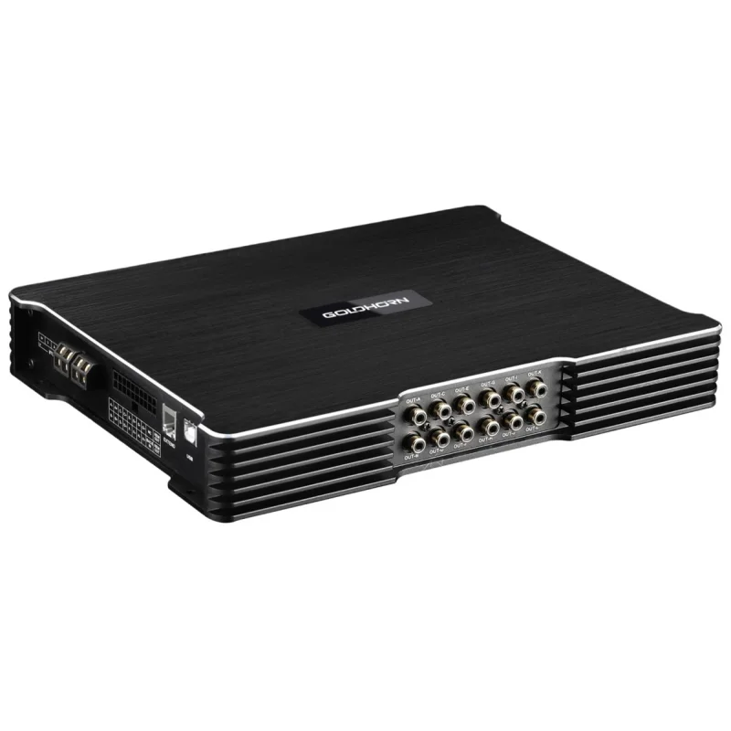 Vista lateral en perspectiva del amplificador DSP Goldhorn DSPA 1012 PLUS, mostrando el panel de alimentación