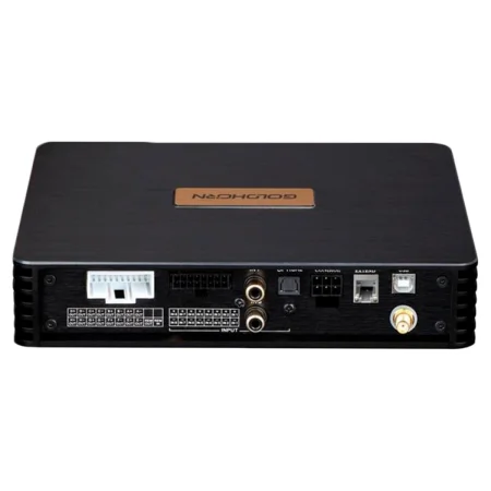 Panel de conexiones laterales del amplificador Clase AB Goldhorn DSPA 810 PRO