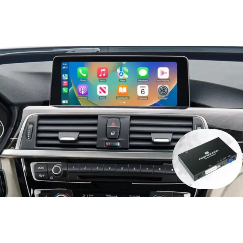 Pantalla original de BMW mostrando Apple CarPlay tras la instalación del módulo de integración NBT