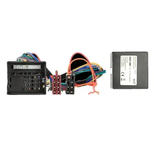 Vista de los conectores  y pines del adaptador sistemas amplificados Bose para 2 canales