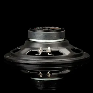 vista lateral del woofer del kit de altavoces Gladen Beta 130.2