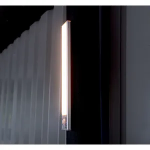 Visión de la luz led instalada de forma vertical