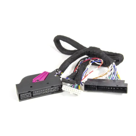 Vista del Musway MPK-AUD3D8 adaptador Plug+Play para amplificadores D8 en sistemas Audi Bose