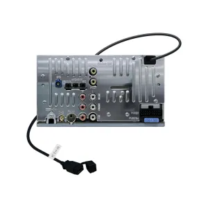 Vista de la parte trasera de la pantalla Kenwood DMX7525DABS mostrando sus conexiones