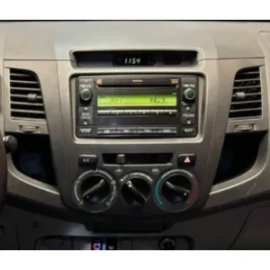 Radio OEM Toyota Hilux 2011