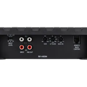 Detalle de ganancia, filtro pasa bajos y Bass EQ en el amplificador Alpine S2-A60M